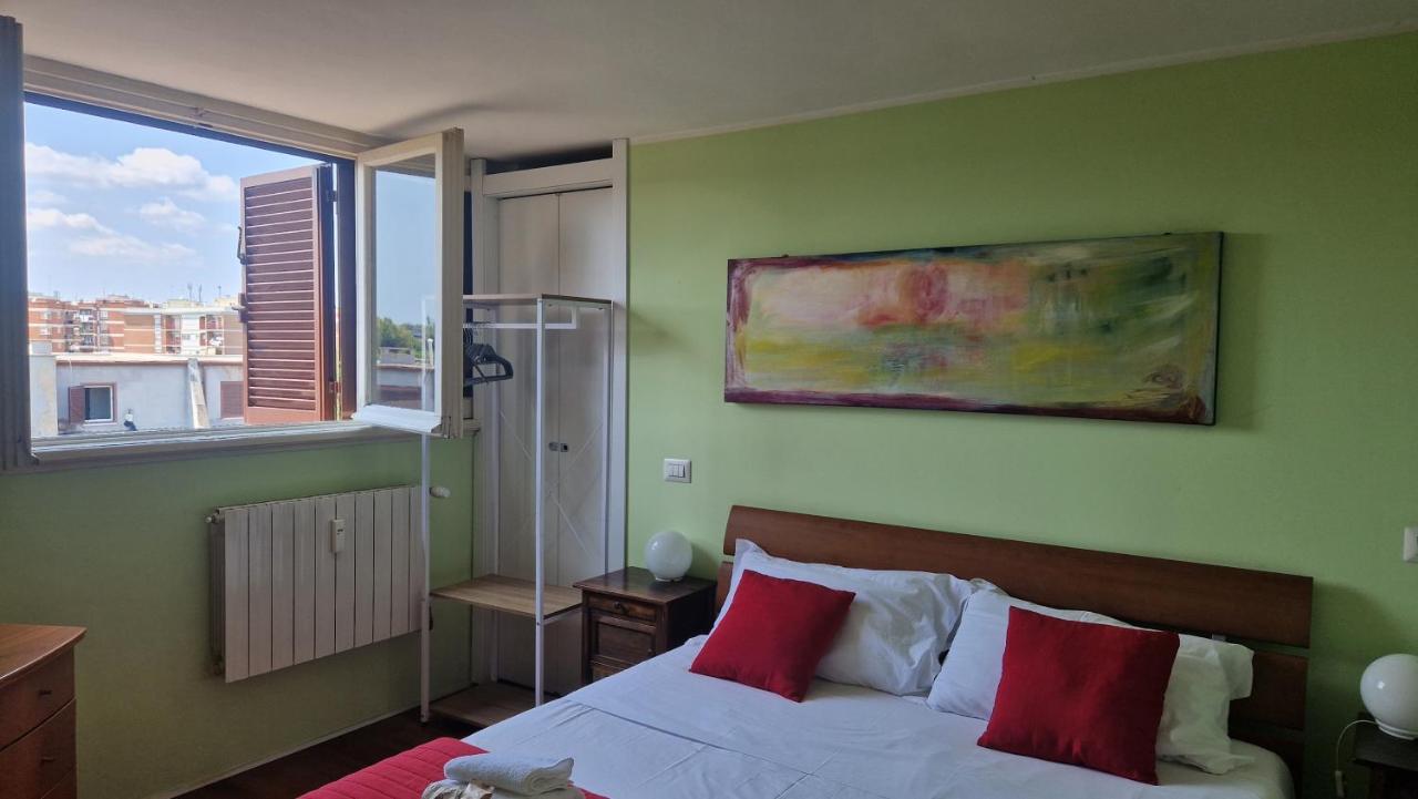 Casa Di Libri - Delizioso Appartamento A 10 Min Da Trastevere Roma Exterior foto